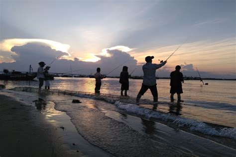 naked fishing|Fishing at a Nude Beach: A Truly Unique Experience